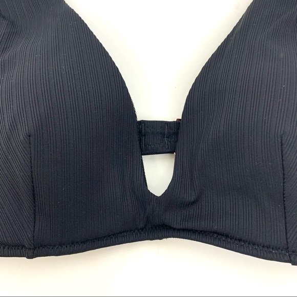 Shade & Shore Plunging Black Textured Bikini With Adjustable Straps New Nwot 34B - Picture 4 of 14